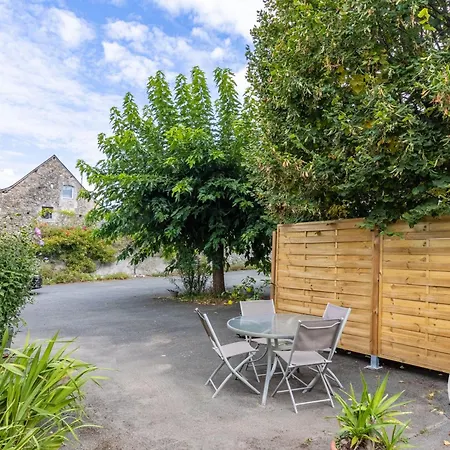 Maison Renovee Avec Jardin Proche D'angers - Fr-1-622-92 * Rochefort-sur-Loire