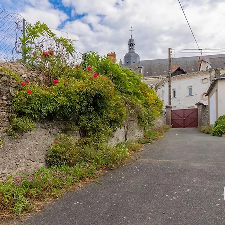 Prázdninový dům Maison Renovee Avec Jardin Proche D'angers - Fr-1-622-92 *