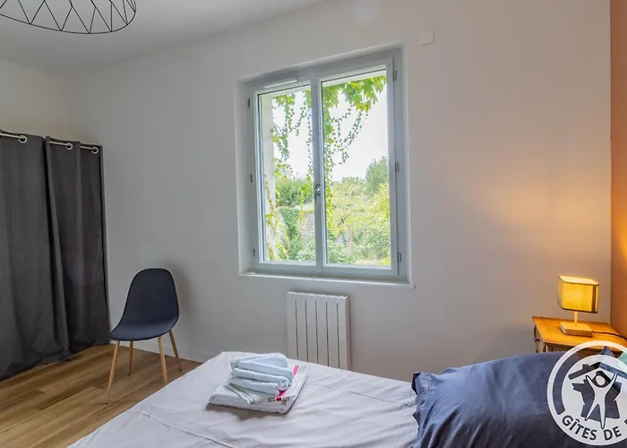 Maison Rénovée Avec Jardin Proche D'angers - Fr-1-622-92 * Rochefort-sur-Loire